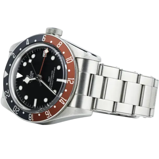Tudor-Black-Bay-GMT-41mm-Red-Blue-Bezel-3